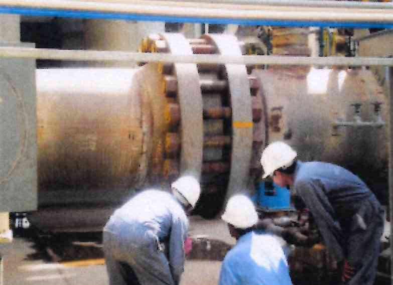 Flange connection works