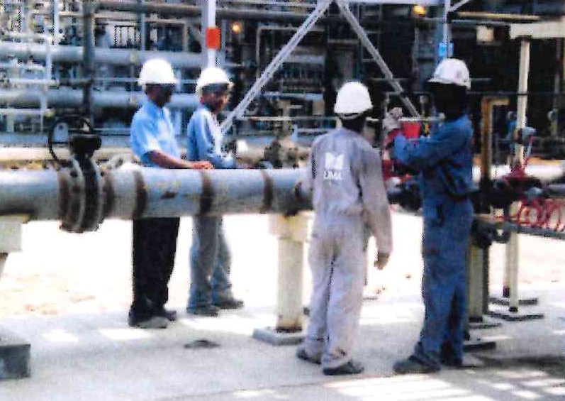 Pipe laying crew at work