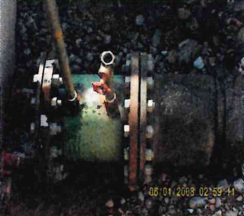 Valve and flange assembly